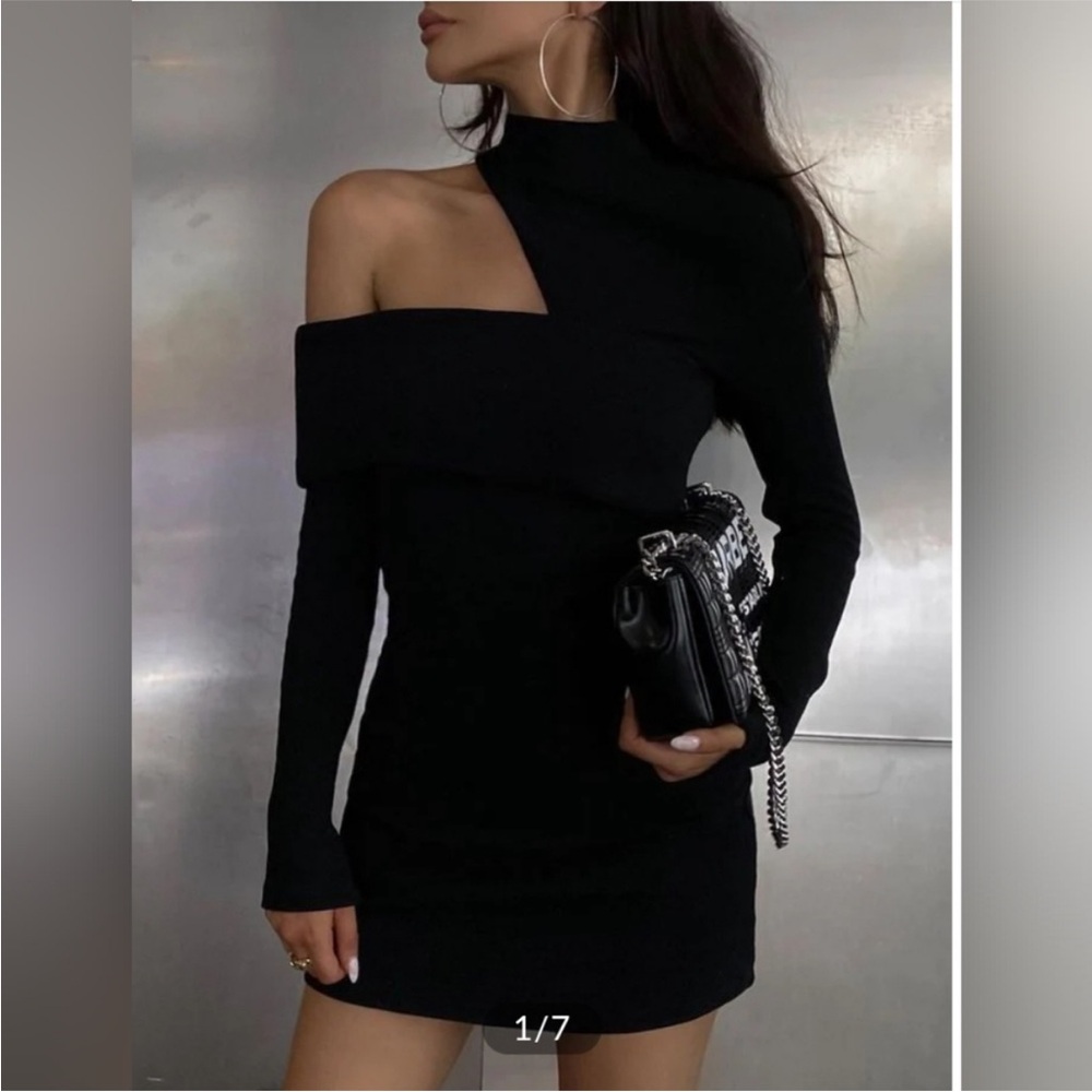 Commense Women’s Cut Out Long Sleeve Mini Dress Black Size Small